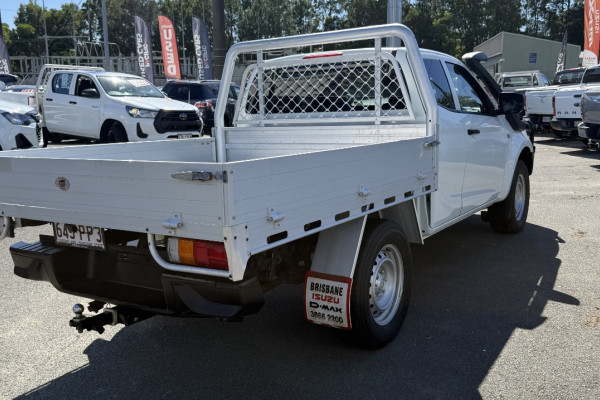 2022 Isuzu D-MAX RG SX Cab Chassis Image 9
