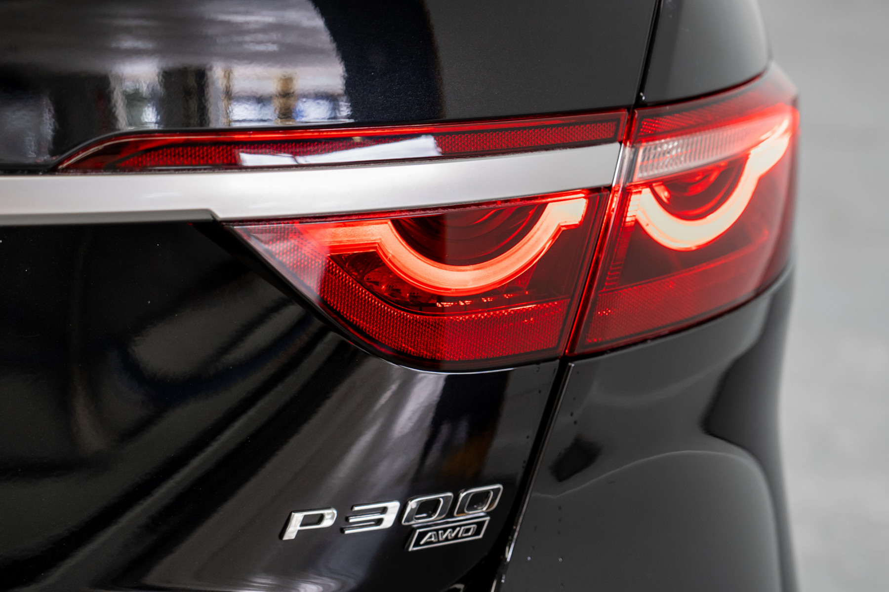 2022 Jaguar Xf P300 R-Dynamic Hse (221kw) Sedan Image 10