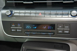 2024 MY25 Hyundai KONA SX2.V2 Hybrid Premium SUV image 16