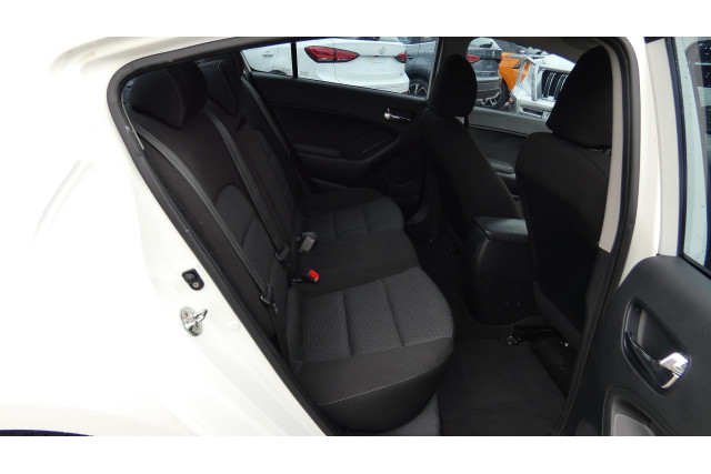 2017 MY18 Kia Cerato YD MY18 SPORT Sedan Image 9