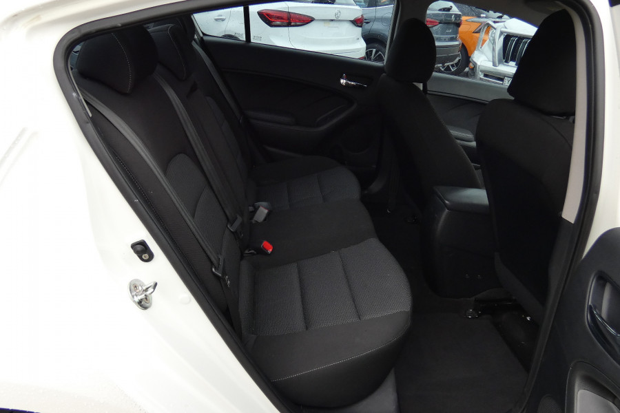 2017 MY18 Kia Cerato YD MY18 SPORT Sedan Image 9