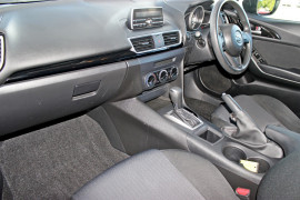 2015 Mazda Mazda3 BM5478 Neo Hatchback