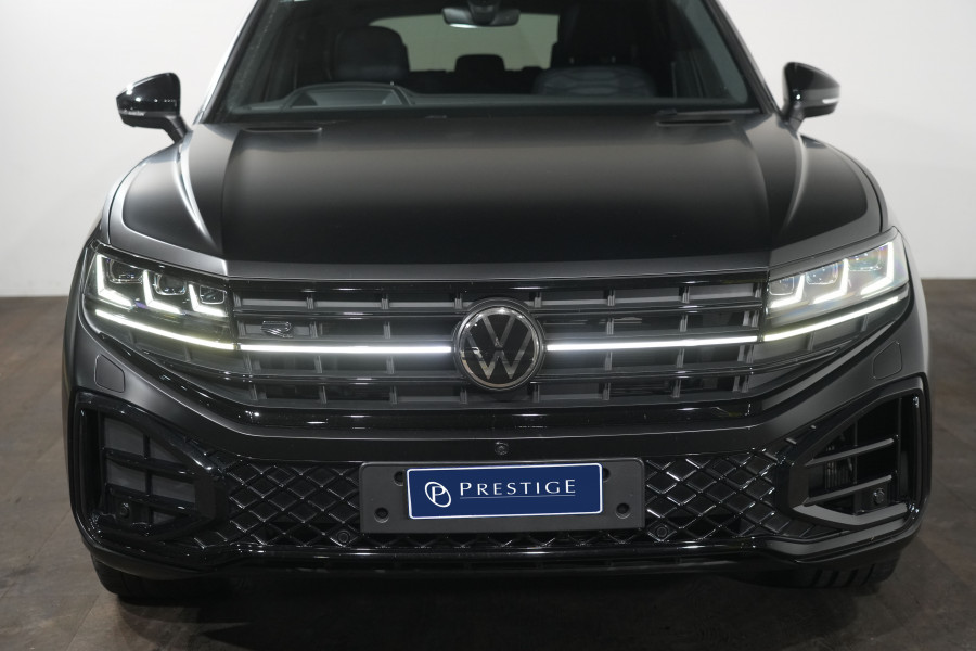 2024 Volkswagen Touareg 210TDI R-Line SUV Image 3