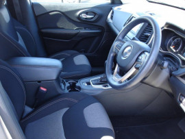 2014 MY15 Jeep Cheroke KL  Sport Wagon