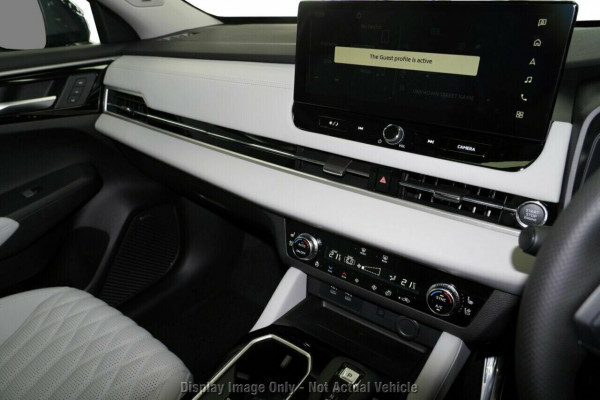 2025 Mitsubishi Outlander ZM Exceed SUV Image 10