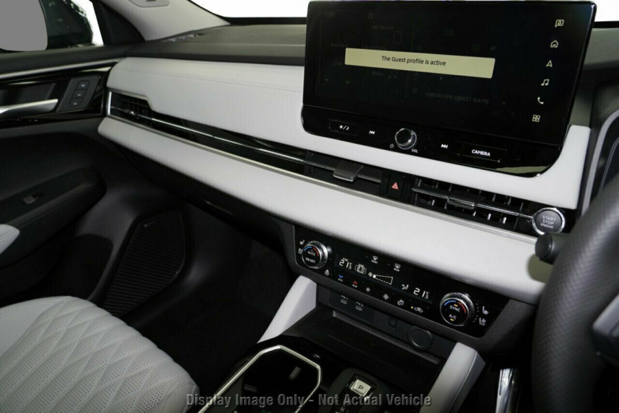 2025 Mitsubishi Outlander ZM Exceed SUV Image 10