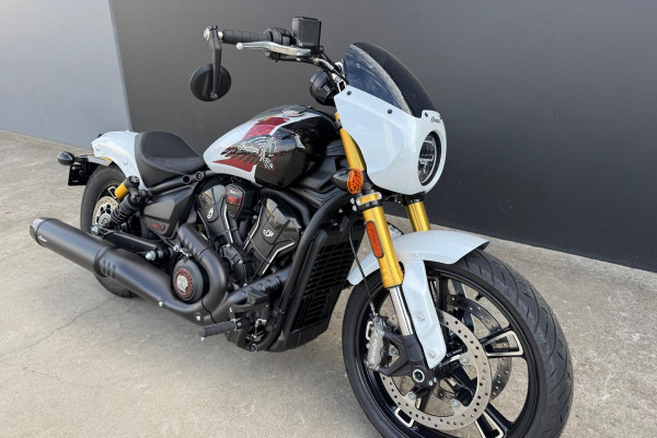 2024 MY25 Indian Scout 101 Scout