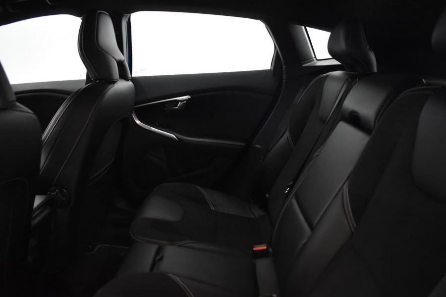 2015 Volvo V40 (No Series) MY16 T5 R-Design Hatchback Image 13