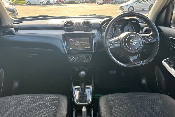 2023 Suzuki Swift AZ Series II GL Hatch Image 6