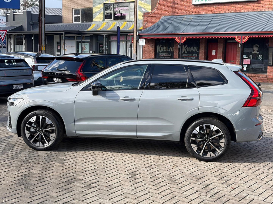 2025 MY26 Volvo XC60 UZ Ultra B5 Dark SUV Image 5