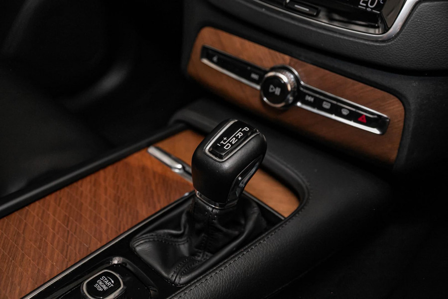 2020 Volvo XC90 L Series D5 Inscription SUV Image 29