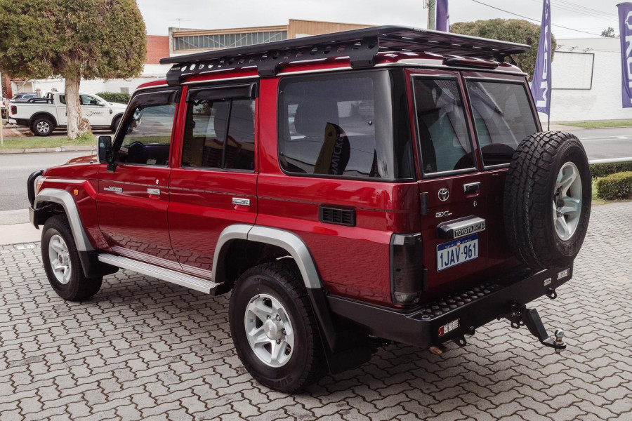 2022 Toyota LandCruiser VDJ76R GXL SUV Image 17