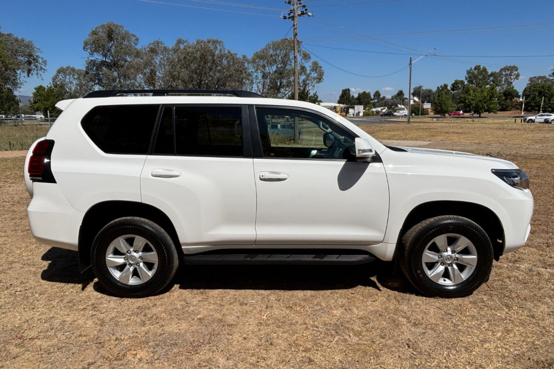 2022 Toyota LandCruiser Prado GDJ150R GXL SUV Image 9