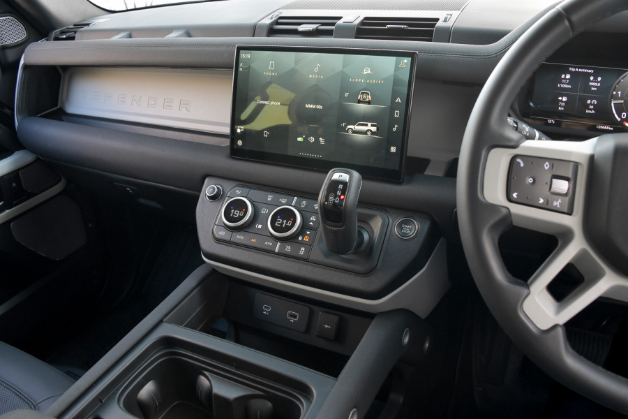 2023 Land Rover Defender L663 130 D300 SE SUV
