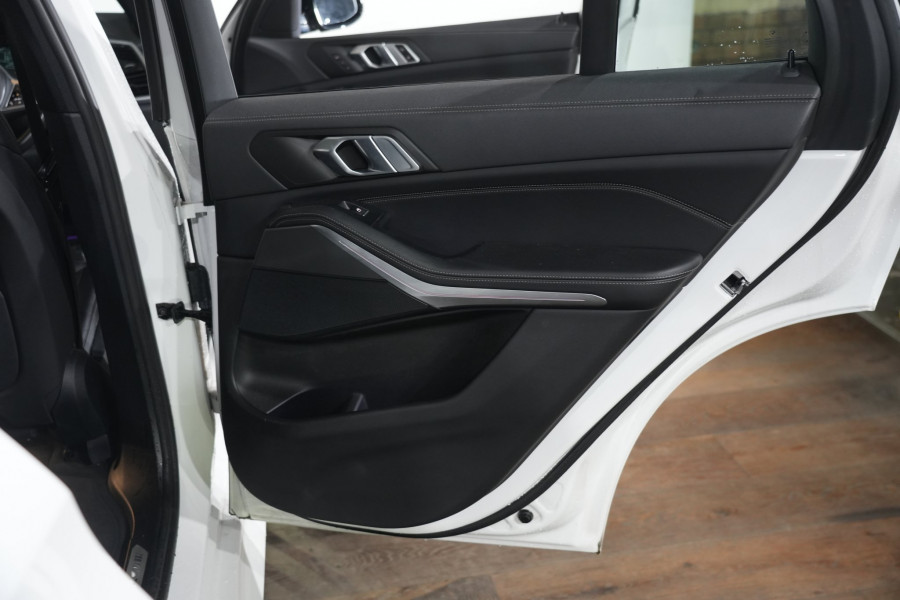 2022 BMW X5 xDrive30d SUV Image 23