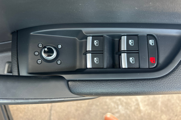 2020 MY21 Audi Q5 FY 40 TDI SUV Image 12