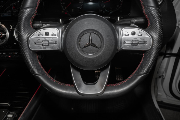 2021 Mercedes-Benz GLA-Class H247 GLA250 SUV image 11