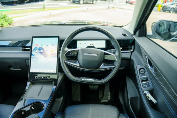 2026 Jaecoo J5  EV Summit SUV Image 11