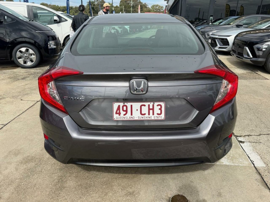 2020 Honda Civic 10th Gen VTi-S Sedan Image 5