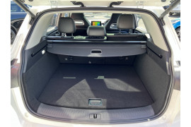 2023 MG HS Plug-in Hybrid SAS23 Essence SUV