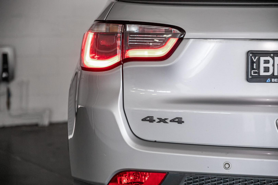 2020 MY22 Jeep Compass M6 Limited SUV Image 9