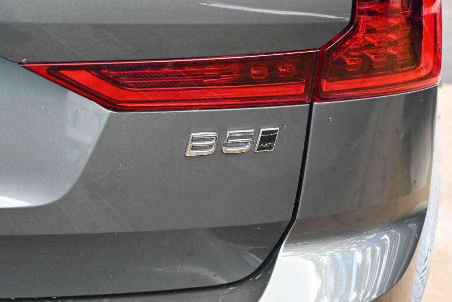 2026 Volvo XC60 UZ Ultra B5 Dark SUV Image 21