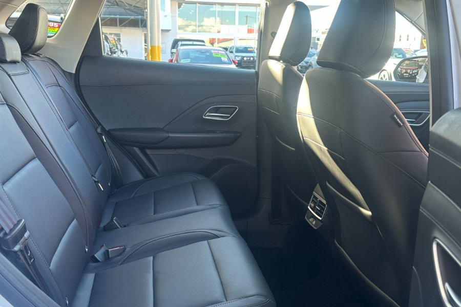 2025 MG ZS ZS32 Essence SUV Image 14
