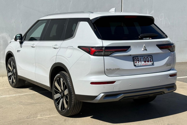 2025 Mitsubishi Outlander ZM PHEV Aspire SUV Image 6