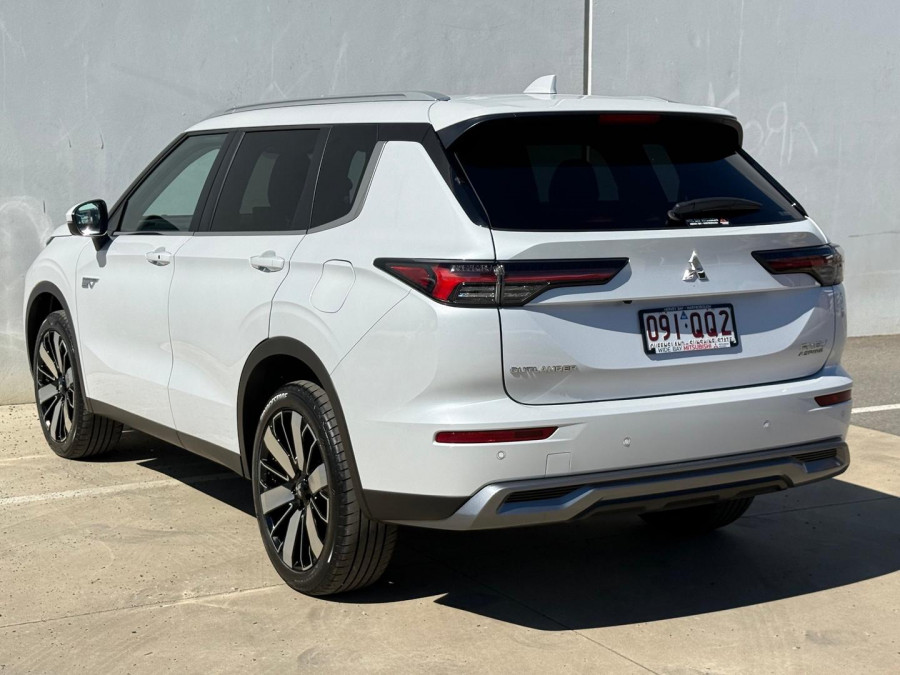 2025 Mitsubishi Outlander ZM PHEV Aspire SUV Image 6