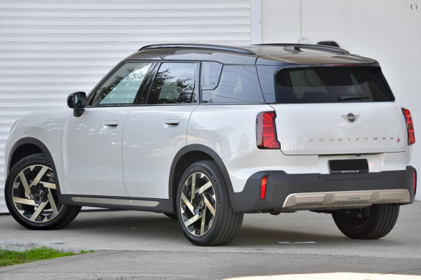2025 MINI Countryman U25 S Favoured SUV image 3