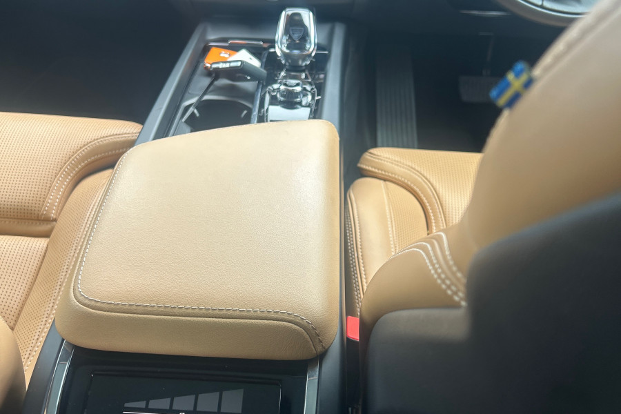 2021 MY22 Volvo XC60 UZ B5 Inscription SUV Image 14