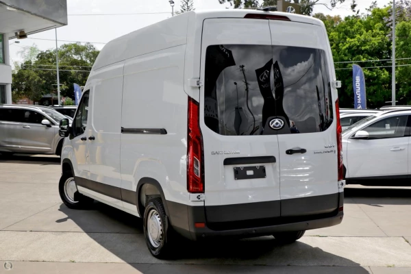 2026 MY24 LDV Deliver 9  LWB High Roof Van Image 4