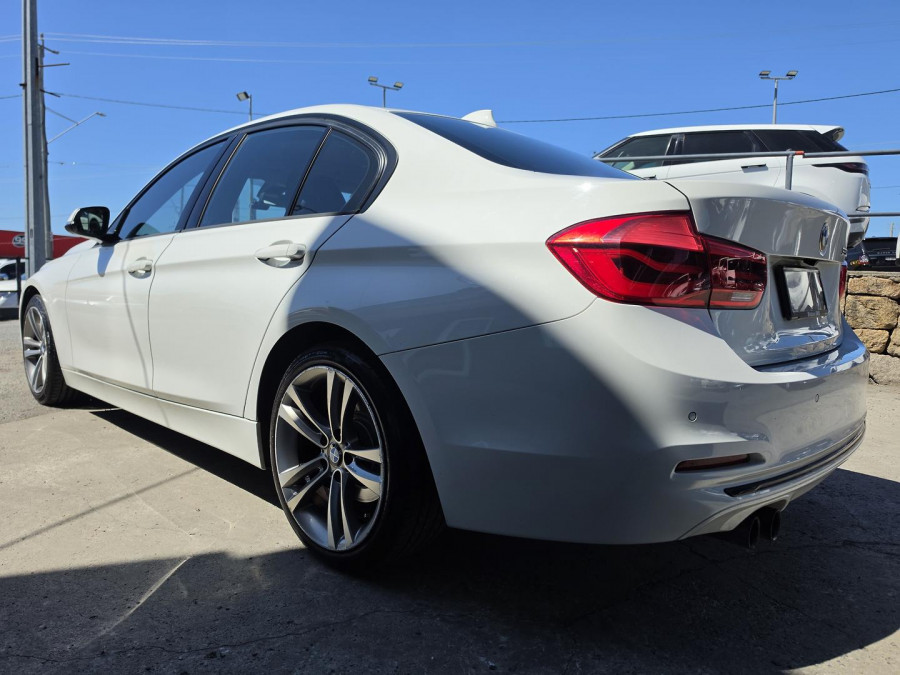 2016 BMW 3 Series F30 LCI 320i Sport Line Sedan Image 11
