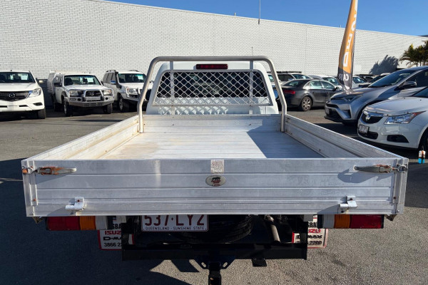 2015 Isuzu D-MAX  SX Cab Chassis Image 7
