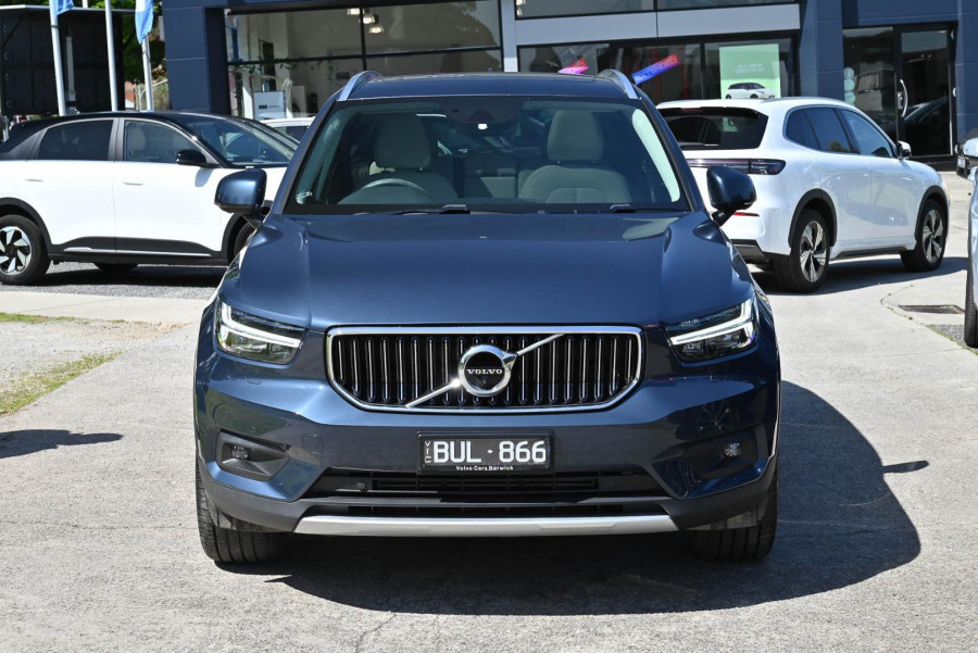 2022 Volvo XC40 XZ T4 Inscription SUV Image 2