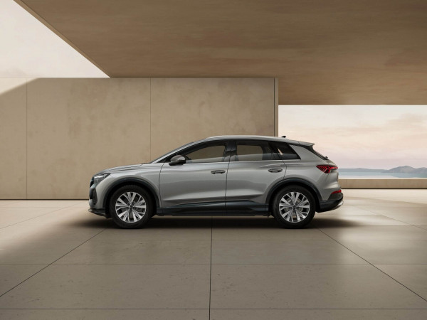 2025 MY24 Audi Q4 e-tron F4 45 SUV image 8