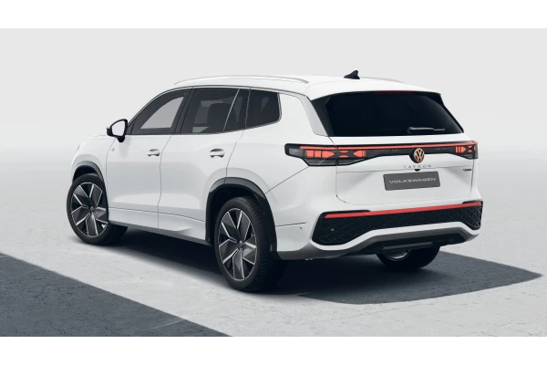 2025 Volkswagen Tayron R4 195TSI R-Line SUV Image 3