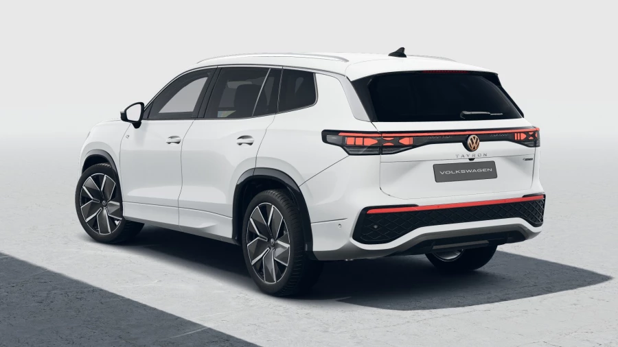 2025 Volkswagen Tayron R4 195TSI R-Line SUV Image 3