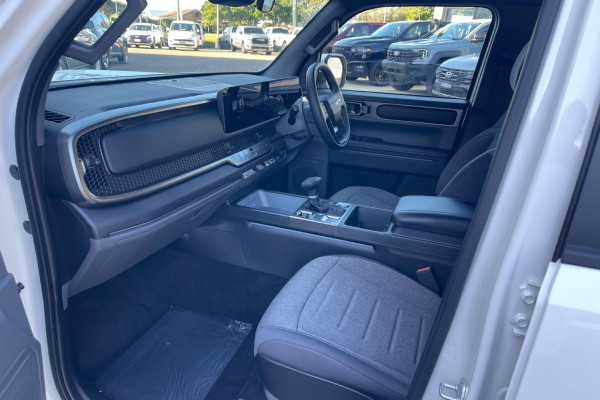 2025 MY26 Kia Tasman TK SX Cab Chassis Image 11