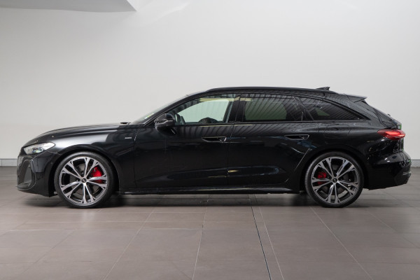 2025 Audi A5 B10 e-hybrid S-Line Wagon image 3