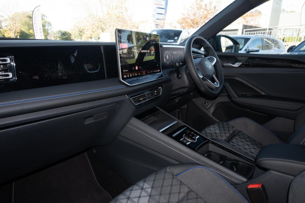 2025 Volkswagen Tiguan CT 150TSI R-Line SUV Image 7