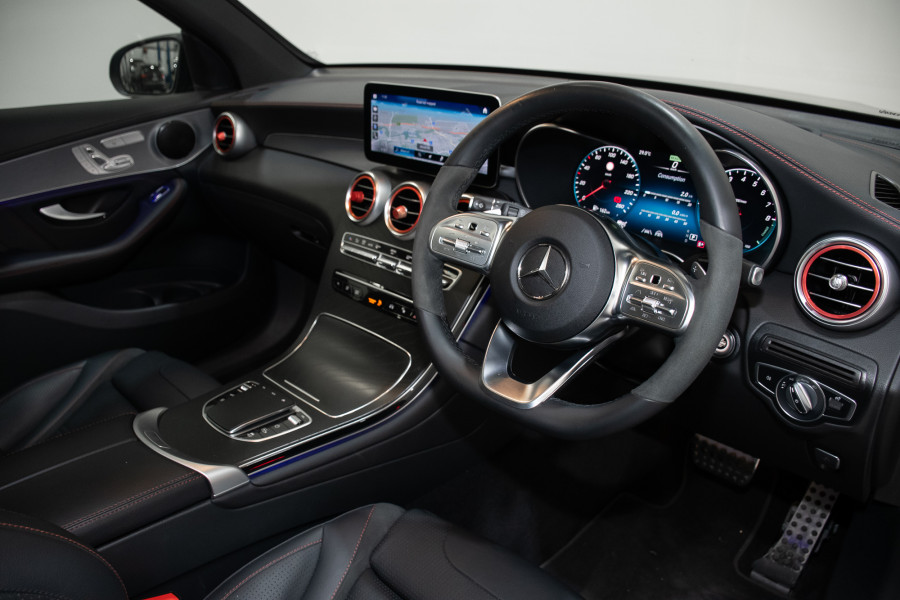 2022 Mercedes-Benz GLC-Class GLC300 e SUV Image 15