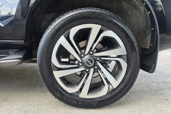 2021 Isuzu MU-X RJ LS-T SUV Image 11