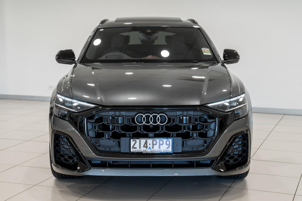 2026 Audi Q8 F1 TFSI e 360kW S line SUV image 4