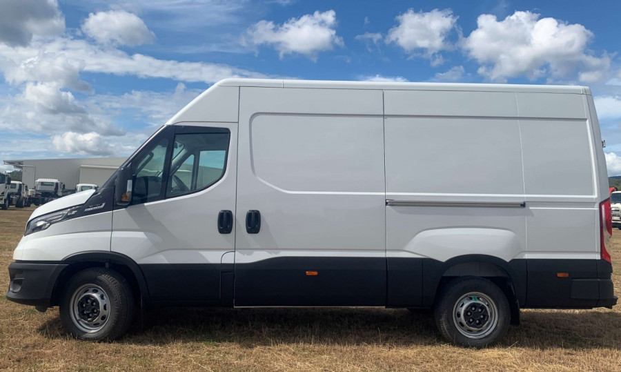 2025 Iveco Daily Van Van Image 5