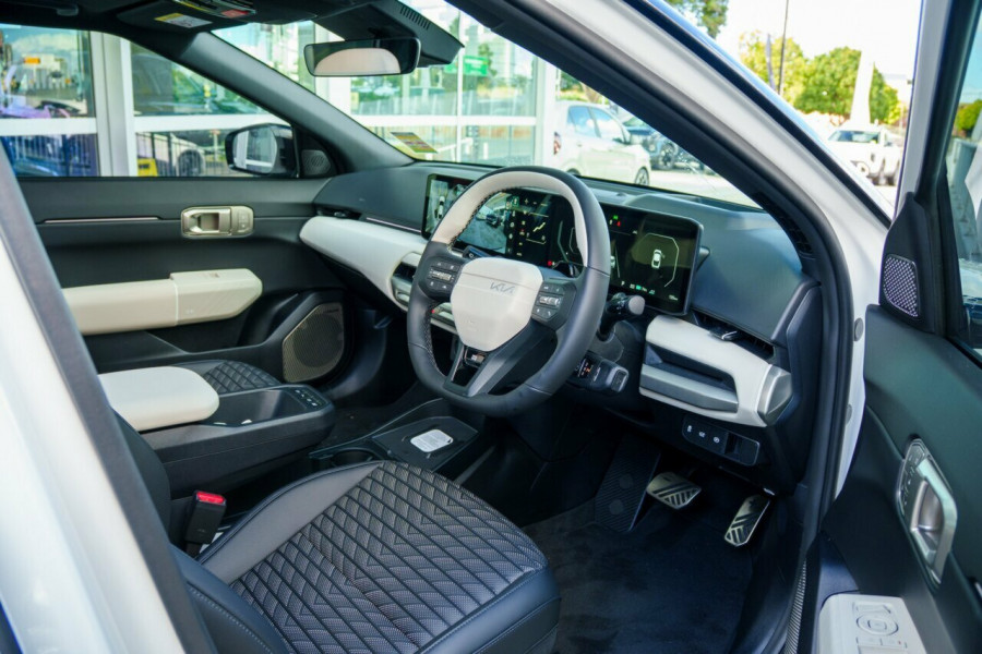 2026 Kia EV4  GT-Line Long Range Sedan Image 16