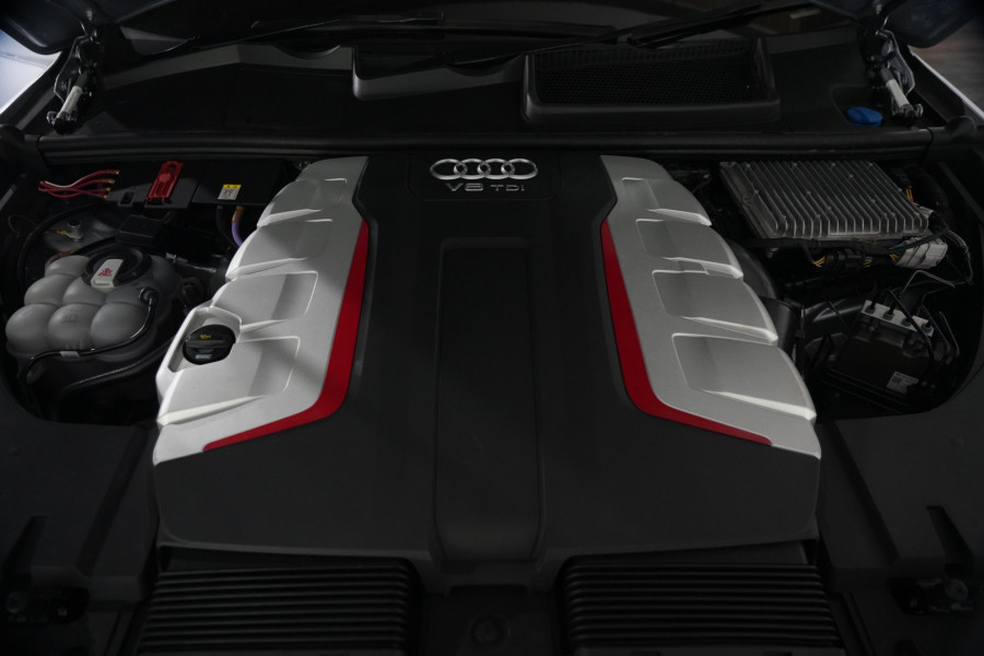 2018 Audi SQ7 TDI SUV Image 39