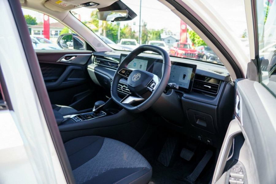 2024 MY24.5 MG HS AS33 Vibe SUV Image 17