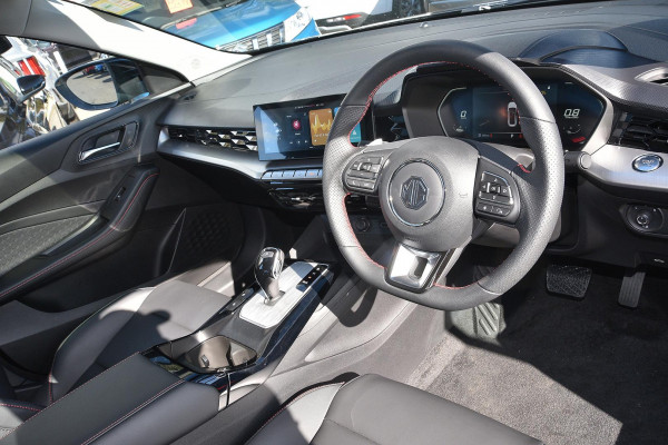 2024 MY25 MG MG5  Essence Sedan Image 5