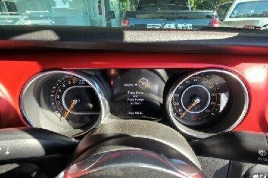 2023 Jeep Gladiator JT Rubicon Pickup Image 16